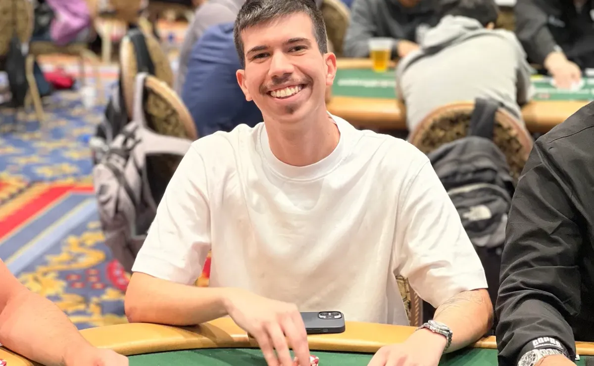 Bernardo Tavares Avança ao Dia Final do Evento #33 da WSOP