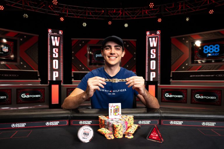 Malcolm Trayner Segura Rival no Heads-Up, Crava o Mystery Millions da WSOP e Leva Prêmio Milionário