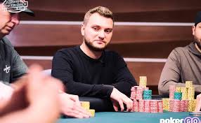 Miguel Use e Stanton Tentnowski brilham na WSOP Online: Títulos e Premiações Impressionantes